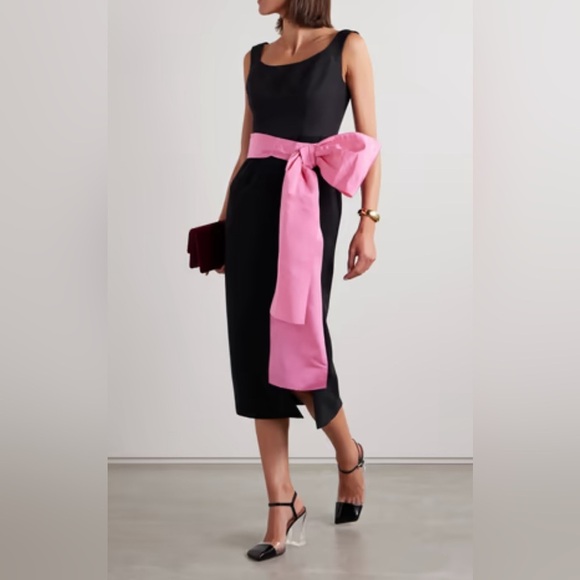 Carolina Herrera Black midi Dress with Pink Accent size 6 - Picture 8 of 10